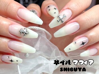 ネイルマフィア 渋谷(NAIL MAFIA)/クロム/シンプル/ロングネイル