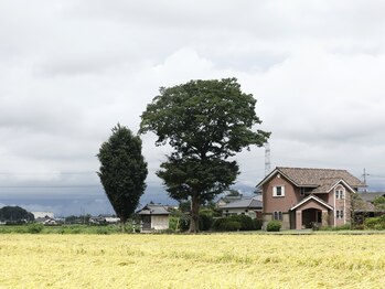 エステサロン マーヴェラス/五所街道から見えるサロン