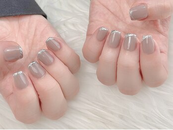 ヒールネイル(heal nail)/greige×silverラメfrench.
