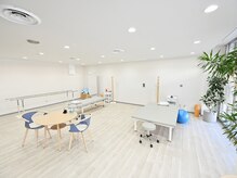 リハビリ・整体Labみずきの雰囲気(広々とした空間でリラックスできます◎)