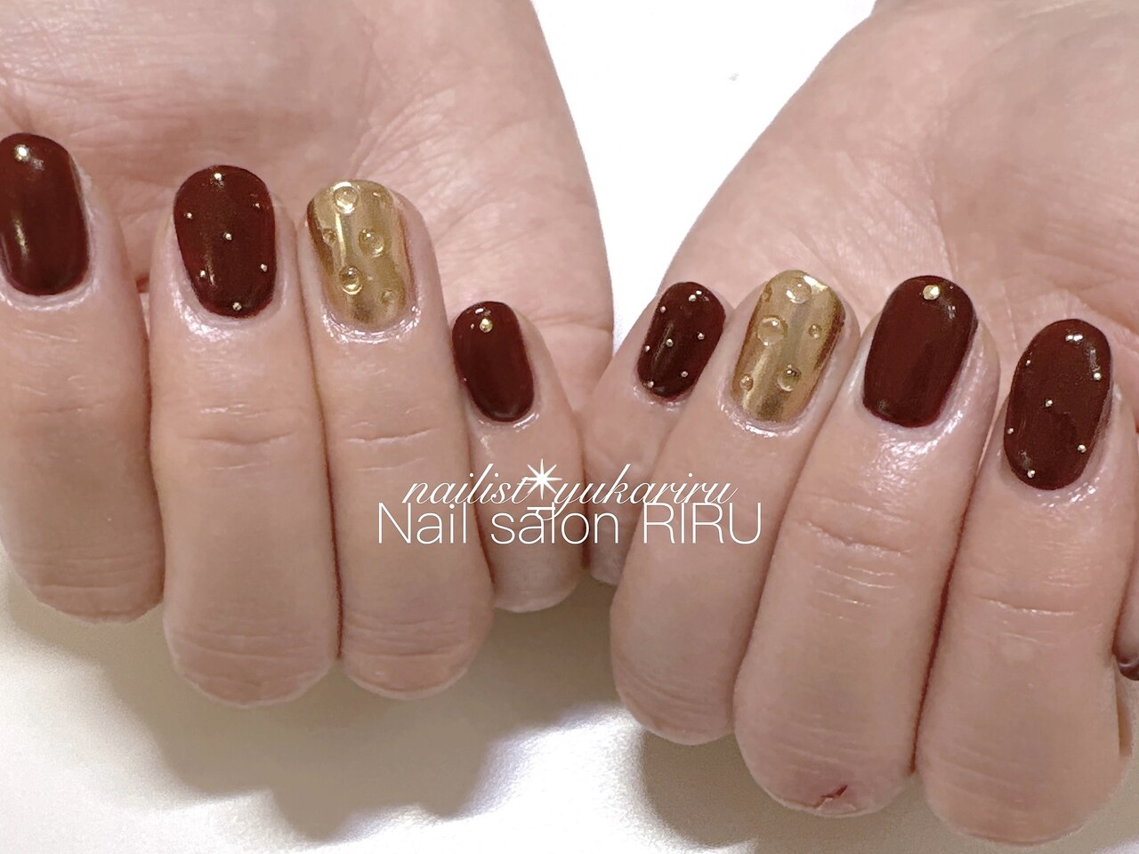 2026年冬トレンド】赤ネイルのネイルデザイン集｜人気順