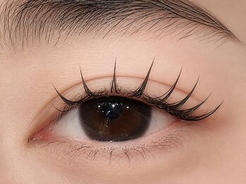 ニスタ セルクル(nista cercle)の写真/目の形に合うナチュラルかわいいエクステで束感仕上げを楽しんで!理想の瞳へ導きます☆