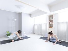 ナディヨガサロン(NADI YOGA SALON)