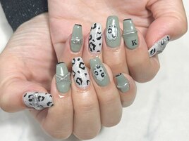 ホワイトレオパードネイル
