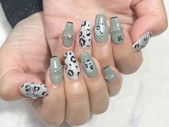 テラス(TERRACE)/ホワイトレオパードネイル