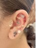 【話題沸騰！】耳つぼジュエリーつけ放題（両耳20粒まで）¥3980