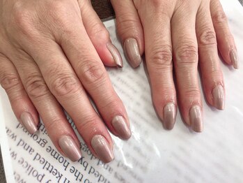 ケアマニキュア仕上げ