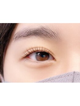 ナチュラル上品な目元にしたい