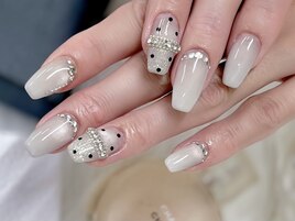 【Ayaka】大人ドットネイル