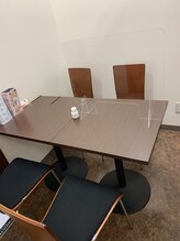 エアリアル 武雄店/カウンセリングルーム