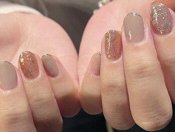 アメリアンドカシェット(Amelie&Cachette)/デザインネイル：maika