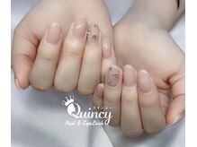 クインシー(Quincy)/ビジューネイル