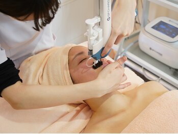 ソイススタジオ(SO-ISU STUDIO)の写真/速攻！肌質の変化に感動◎ハリ・弾力UPで若々しい見た目に。施術後当日はスキンケアいらず☆