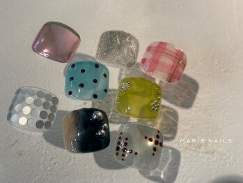 マリーネイルズ 表参道店(MARIE NAILS)の写真/★オフ込みフット親指1artデザイン！ご予算に応じて600以上のアートをご用意♪JNA1級以上と認定講師在籍