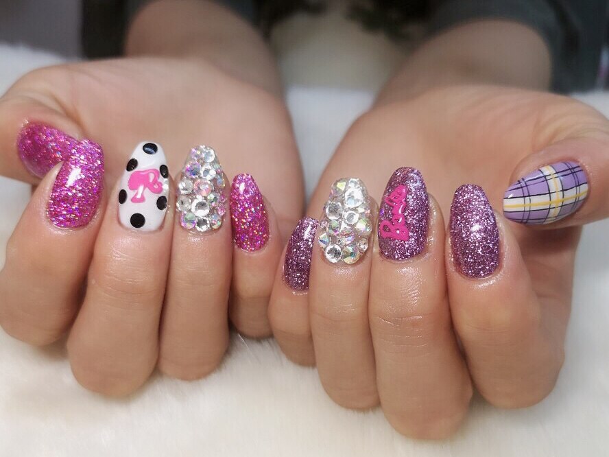 Barbie nail:バービーネイル】：PG003399189｜ネイルアート エクリ