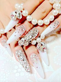 花嫁ネイル！やり放題￥10000