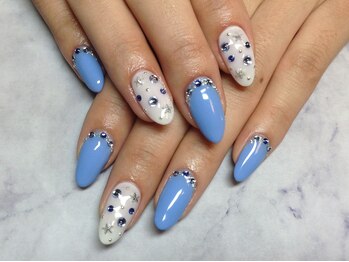 ラウト デコレーションアンドネイルサロン(Lauto Decoration&Nail Salon)/ブルー&ホワイトネイル