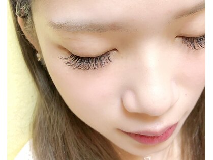 アイラッシュユーリ(Eyelash Juli)の写真