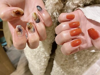 アイヴィー(IVY)/アシンメトリーネイル