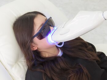 ホワイトニングカフェ 宇都宮店/☆ホワイトニングLED照射