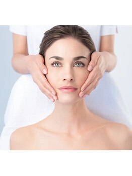 ホウレイ線・たるみ改善！予防ケア