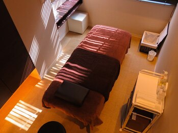 ザ リラックスサロン(THE RELAX SALON)/通路の奥は個室空間VIPルーム