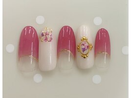 NEW★押し花＆ブローチネイル