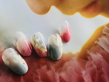 オズ ネイルアンドアイ(OZ NAIL&EYE)/