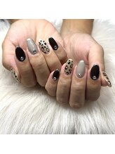 モモ(Momo)/アニマル柄ネイル