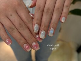 推しカラーのネイル¥8800