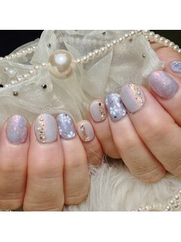 フラワーネイル　¥12,760