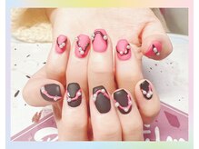 エイチワン(H1)/個性のあるマットネイルデザイン