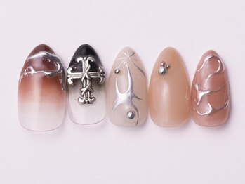 ジェミーネイル エビス(Jemiy nail ebisu)/y2kシルバークロス10650yen
