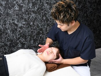 ビーワンセルフ(美.oneself)の写真/【360度、どこから見ても見違えるほどの変化】初回3980円～口コミ必見★エラ張りを小顔に＋姿勢矯正に特化