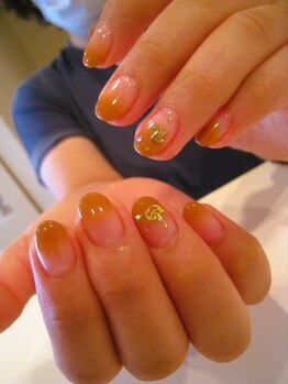 アロアロネイル(aloalo nail)/季節に合わせたお色もご相談♪