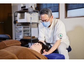 アンナカカイロプラクティック/