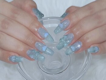 シュティア(Stier)/透明感ネイル