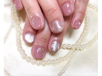 ウィズ フェリーク/ころっとキラキラショートネイル