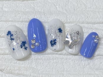 ハニービービー(Honey Bee Bee)/春押し花ネイル