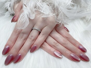 YCYサロン/マグネットベースにラメフレンチ