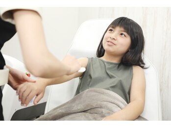 ブルー(blue)の写真/【駐車場有】親子で通える脱毛サロン♪『脱毛ってちょっと不安』そんな方へ。脱毛デビューをサポート！