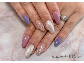 ルナソル(lunasol)/キラキラネイル☆