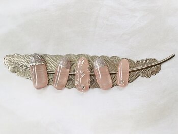 ラウレアルア(Laure’a lua)/キラキラ アースピンク♪