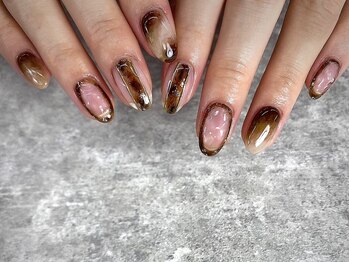 ネイル マックスケリー 大阪梅田(MAXKELLY)/90分アートコース　くすみカラー