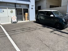 マッサージ カエデ(KAEDE)/店舗正面敷地内に２台分完備！
