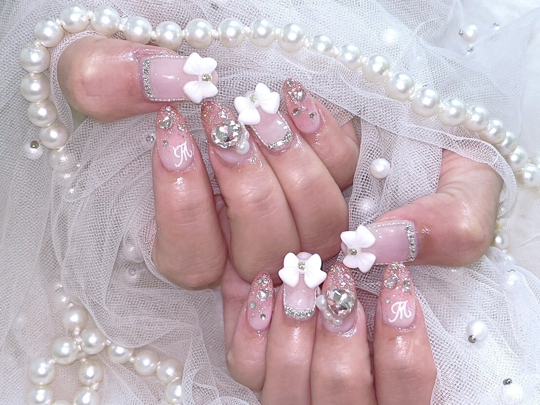 2026年冬トレンド】イニシャルのネイルデザイン集｜人気順