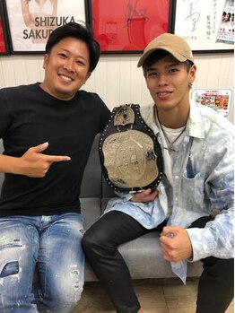 ボディマネジメント整体院 蒲田/ご来店のお客様と写真