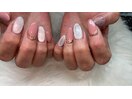 大人シンプルネイル