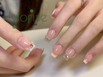 モリセ 表参道(Morise)の写真/上品シンプルデザインで差をつける！オフィスネイルも得意なサロンで指先を美しく☆