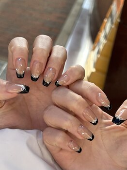 ルアナ(Luana)/リボンフレンチネイル